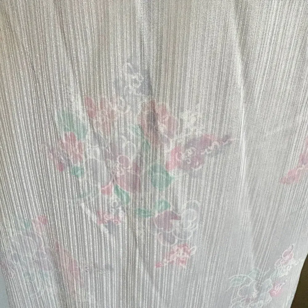 Vintage 70's Quilted Cottage Floral Maxi Nightgown Boho Retro V Neck